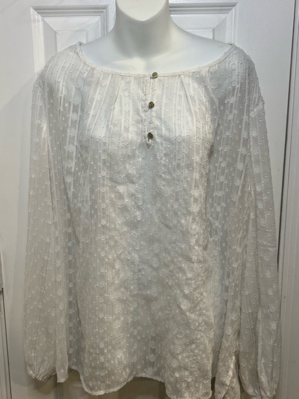 Liz Claiborne White Textured Swiss Dot Blouse